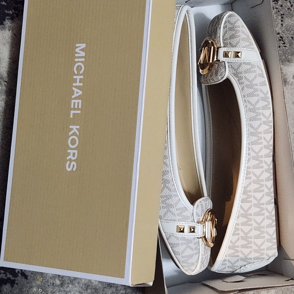 Michael Kors White and Gold Ballet Flats